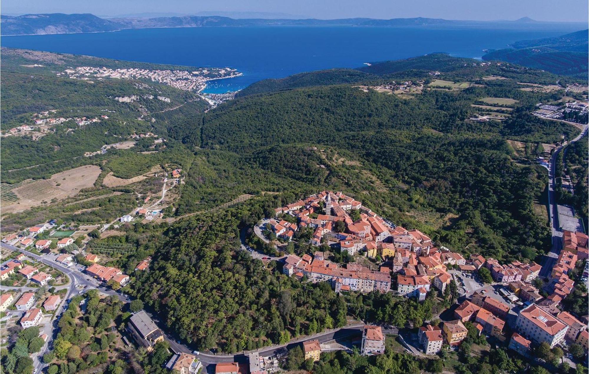 Gorgeous Apartment In Labin With Wifi エクステリア 写真